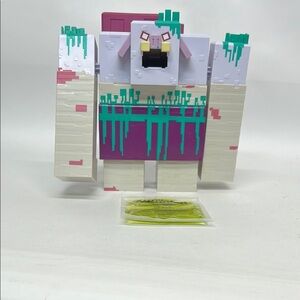 Minecraft Legends Devourer Boss Action Figure With Slime